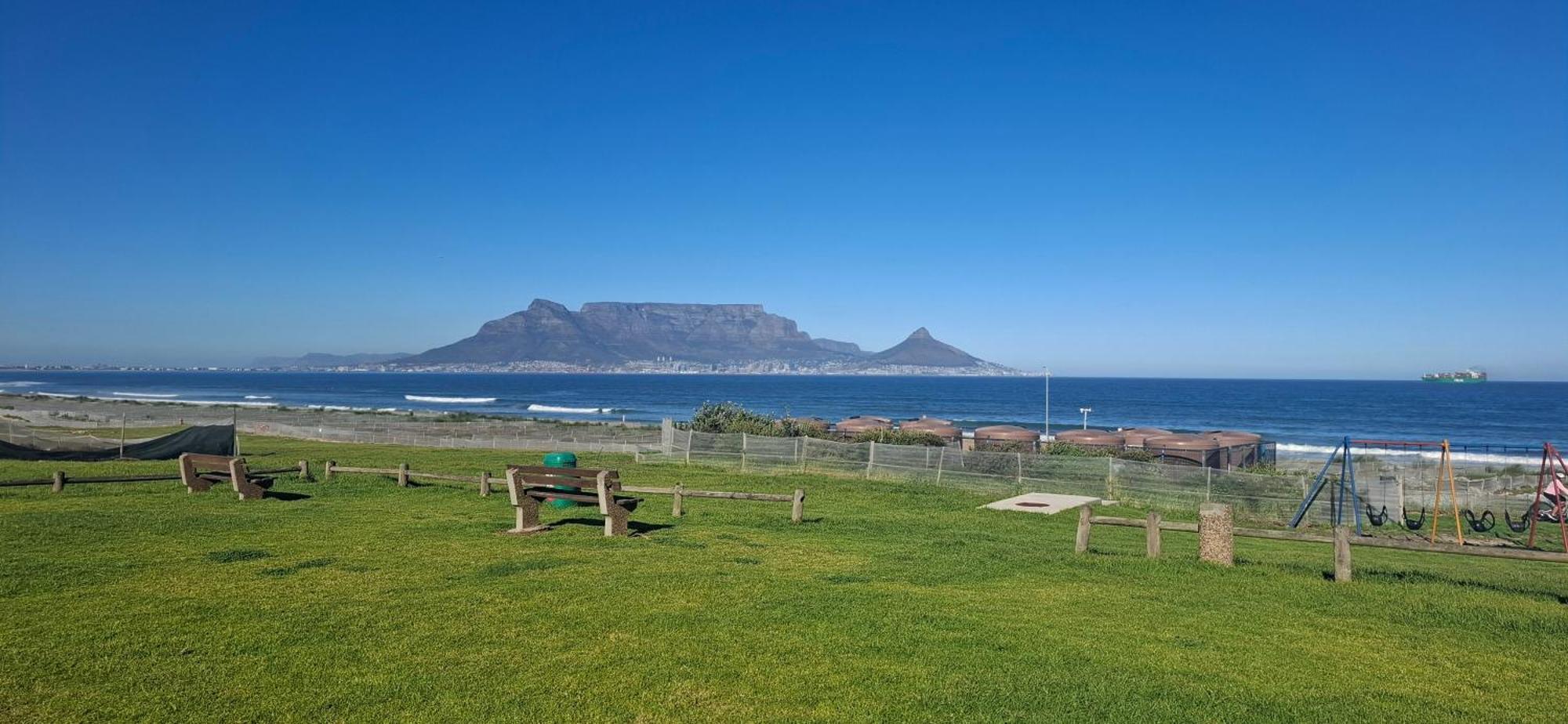 Blouberg Luxury Apartment